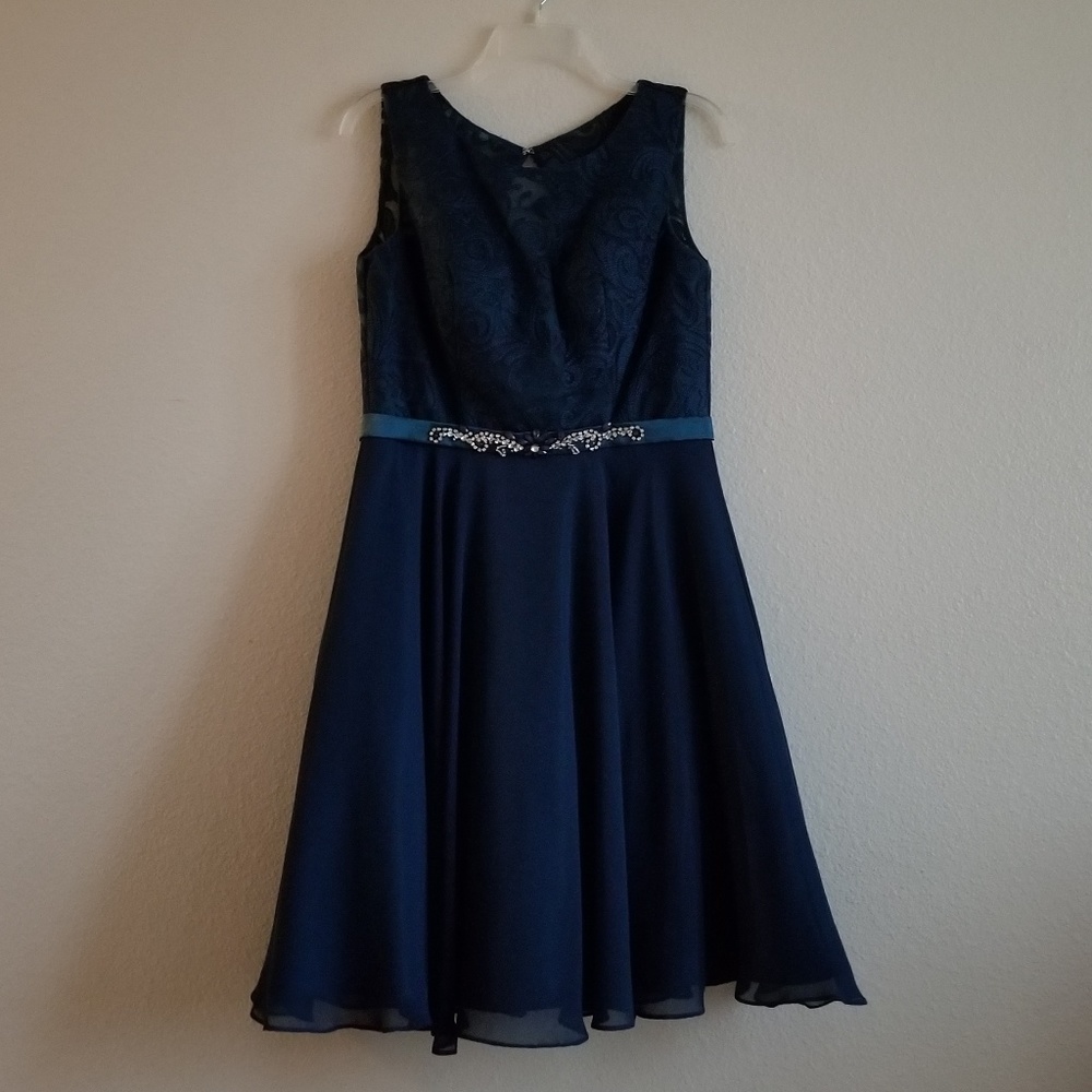 Short formal / prom / homecoming dress